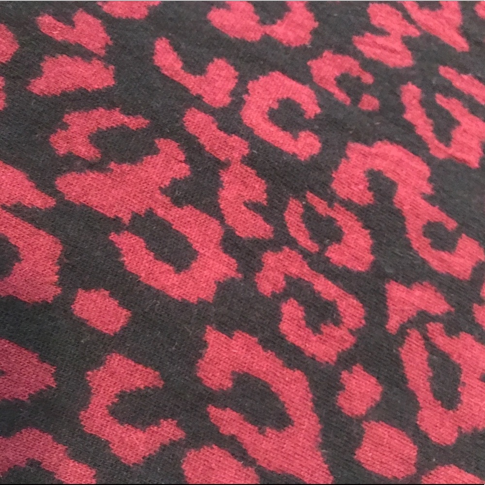 👑✅PRICE FIRM✅ Red Leopard Cardigan with studded details - Picture 5 of 10